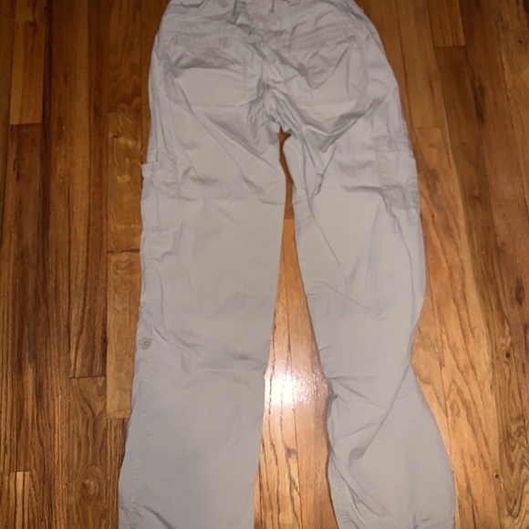 Motherhood Cargo Poplin Pants NWOT - Picture 2 of 5